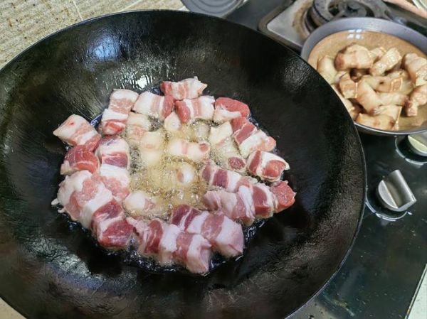 家常红烧肉怎么做_红烧肉肥而不腻的秘诀