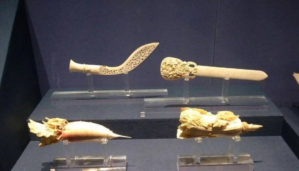 牙科历史图片大全_古代牙医工具长什么样